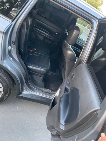 2019 Mitsubishi Outlander SEL