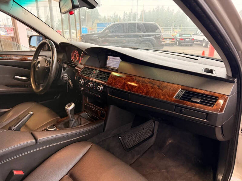 2008 BMW 5 Series 528i