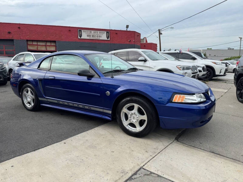 2004 Ford Mustang