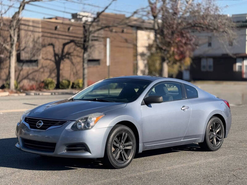 Nissan Altima's photo