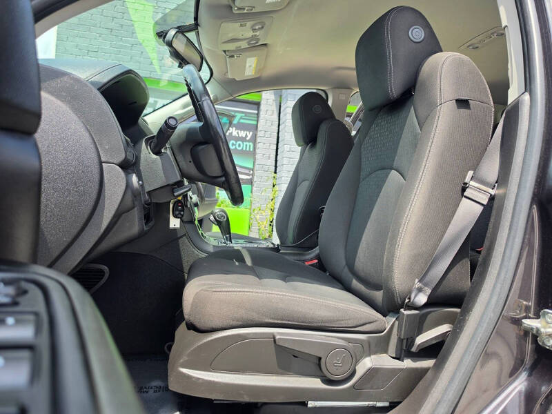 2016 GMC Acadia SLE-1