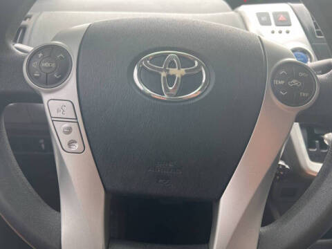 2012 Toyota Prius v Two