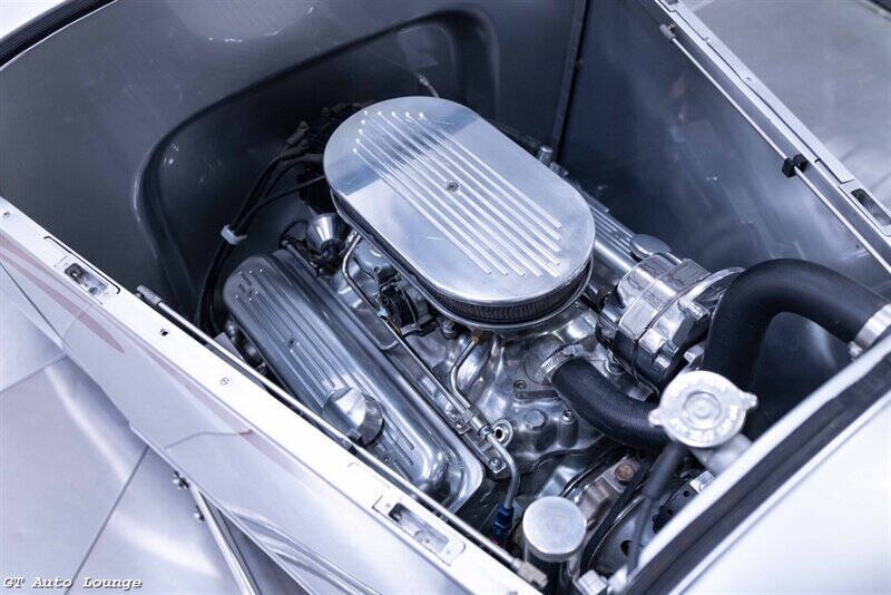 1932 Ford Roadster 31