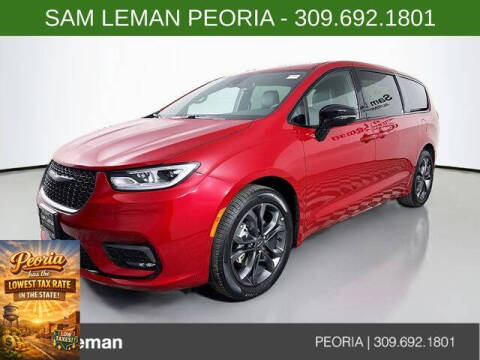 2026 Chrysler Pacifica Select