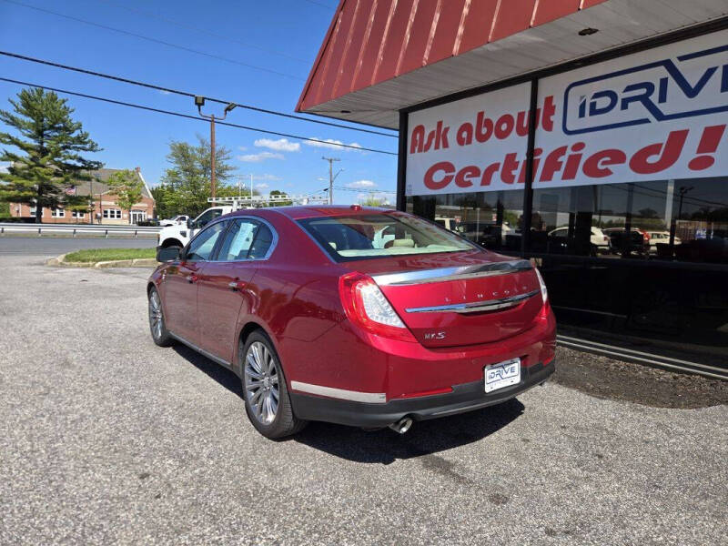 2016 Lincoln MKS