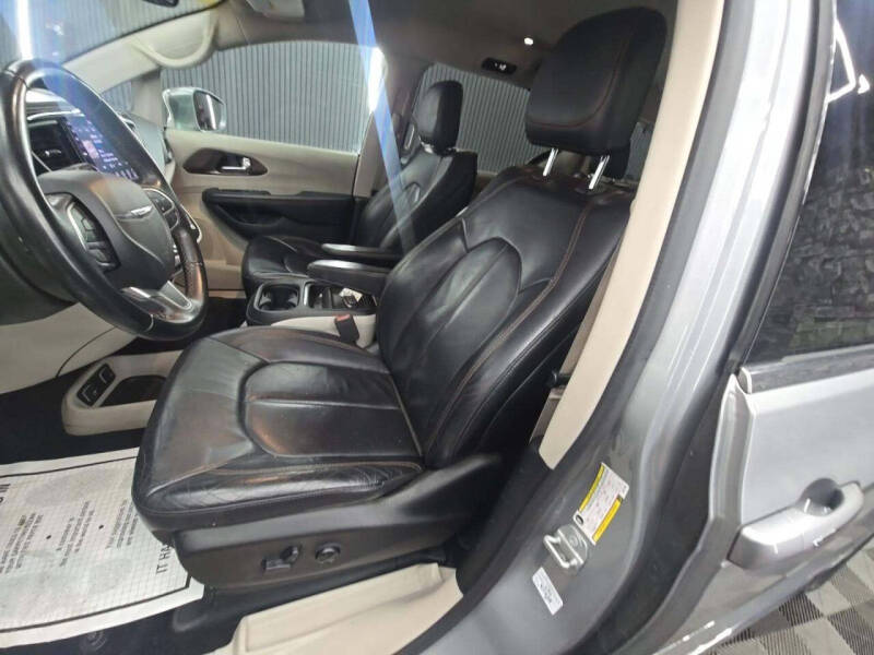 2018 Chrysler Pacifica Touring L