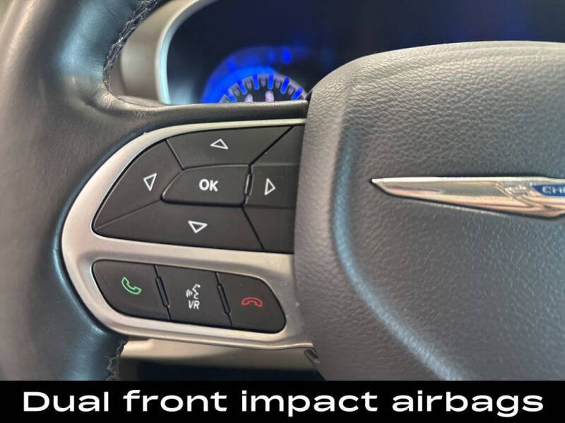 2017 Chrysler Pacifica Touring-L