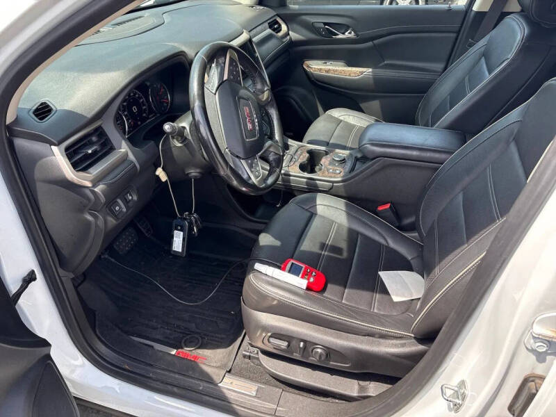 2020 GMC Acadia Denali