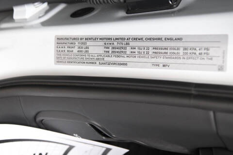 2024 Bentley Bentayga Azure V8