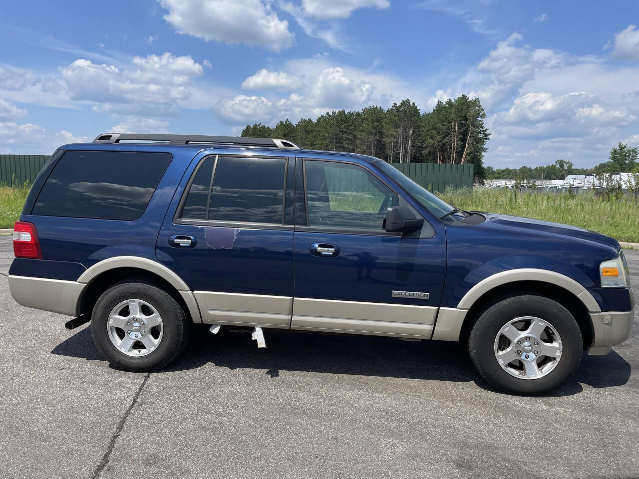 2007 Ford Expedition for sale at Twin Cities Auctions in Elk River, MN