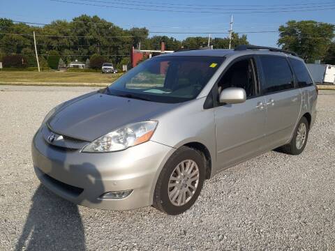 2010 Toyota Sienna for sale at DRIVE-RITE in Saint Charles MO