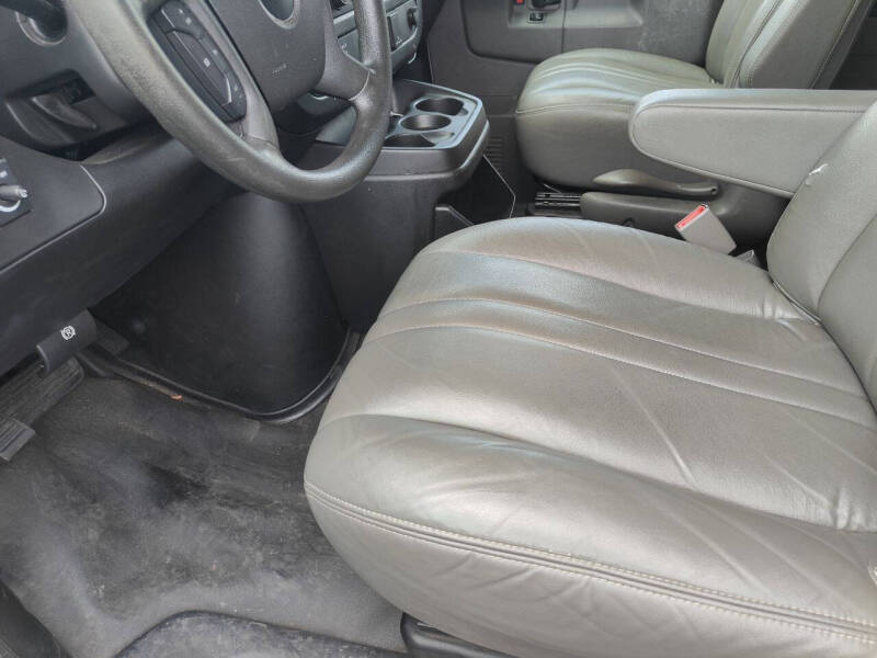 2017 Chevrolet Express LS 3500