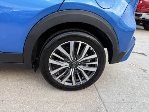 2022 Nissan Kicks SV