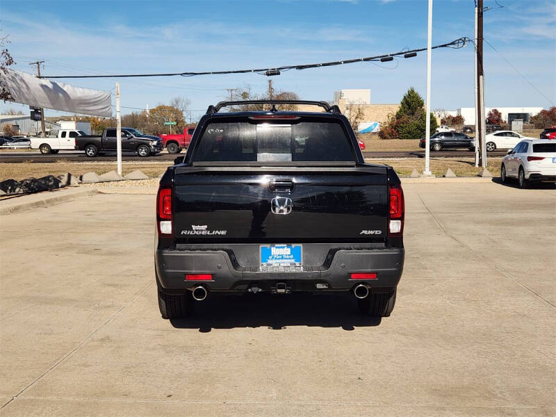 2022 Honda Ridgeline Black Edition