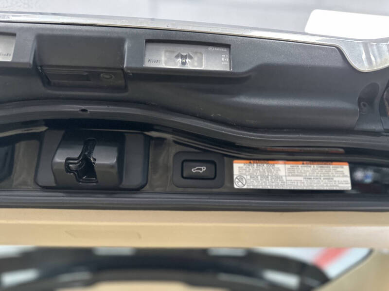 2018 Lexus LX 570 Two-Row