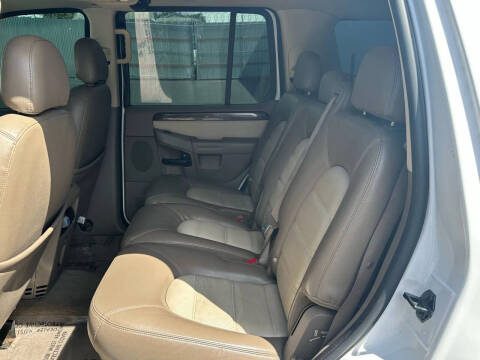 2004 Ford Explorer Eddie Bauer