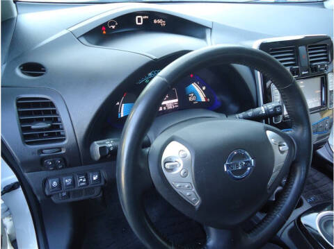 2016 Nissan LEAF
