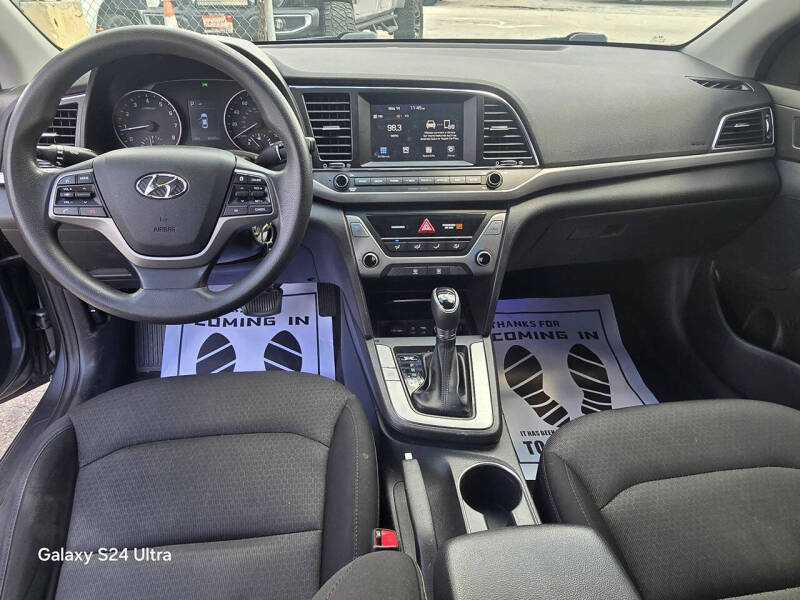 2018 Hyundai Elantra SEL