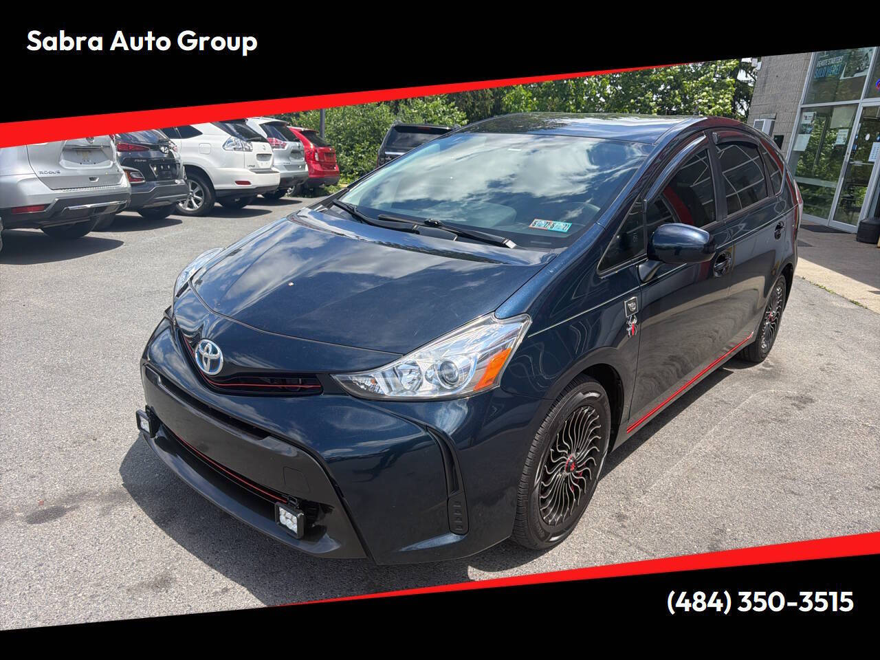  2017 Toyota Prius v Two FWD   