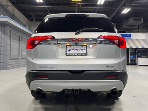 2017 GMC Acadia SLE-2