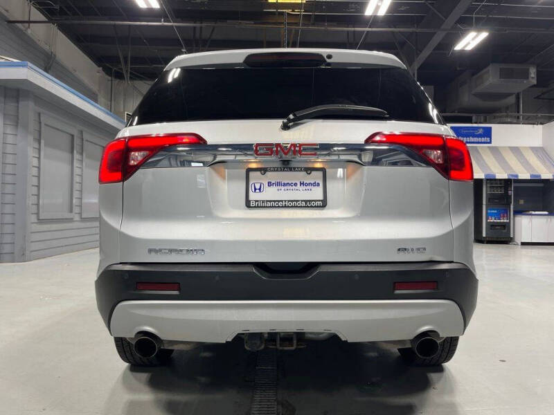 2017 GMC Acadia SLE-2