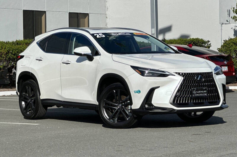 2025 Lexus NX 450h+