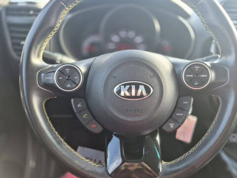 2015 Kia Soul +