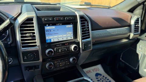 2017 Ford F-350 Super Duty Platinum