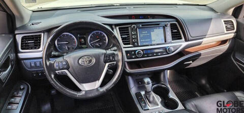 2017 Toyota Highlander Limited Platinum