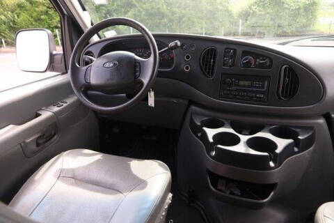 2008 Ford E-Series E-350 SD XLT