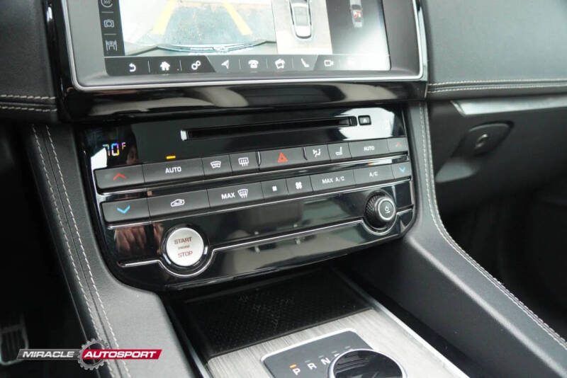 2018 Jaguar F-PACE S