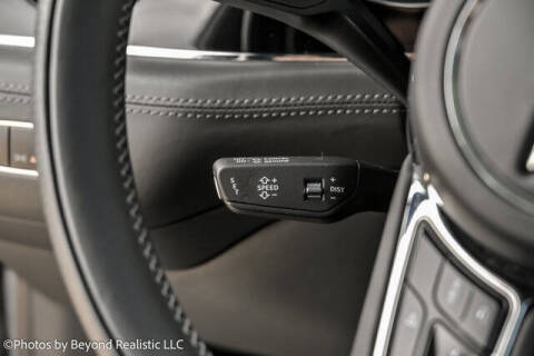 2024 Bentley Bentayga Hybrid