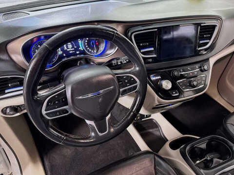 2018 Chrysler Pacifica Touring L Plus