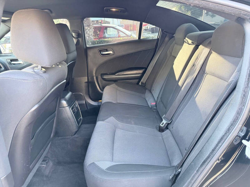 2016 Dodge Charger SXT