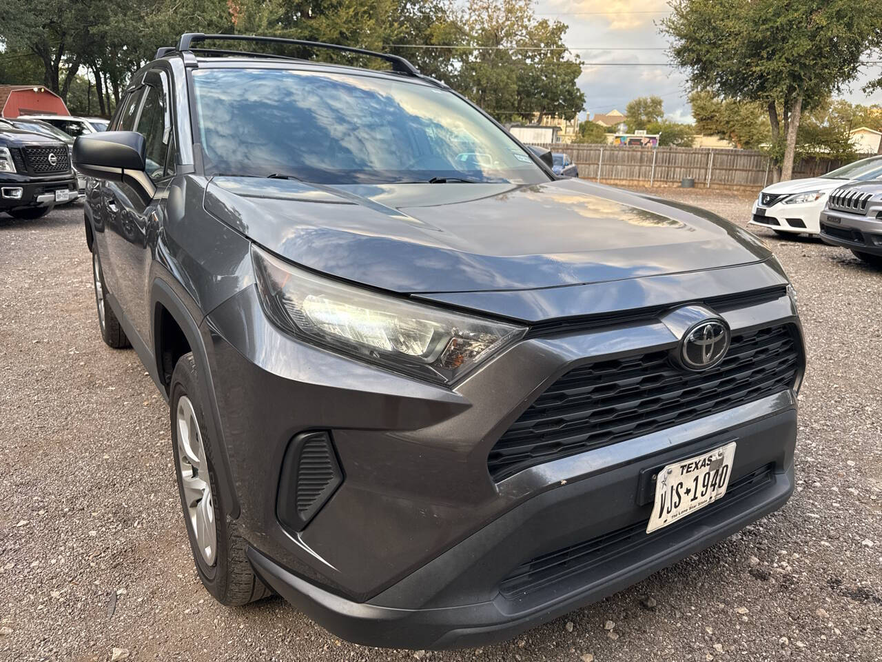 2021 Toyota RAV4 LE 4dr SUV's photo