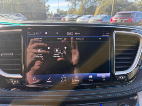 2021 Chrysler Pacifica Touring L