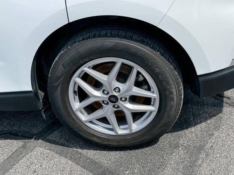 2023 Ford Edge