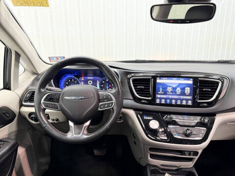 2020 Chrysler Pacifica Touring L