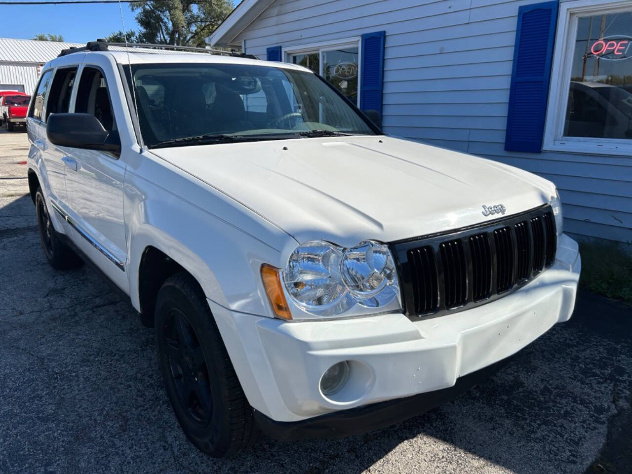 2005 Jeep Grand Cherokee for sale at Quality Cars Machesney Park in Machesney Park, IL