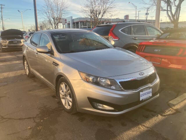 2011 Kia Optima EX's photo