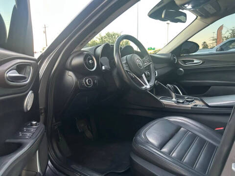 2017 Alfa Romeo Giulia Ti