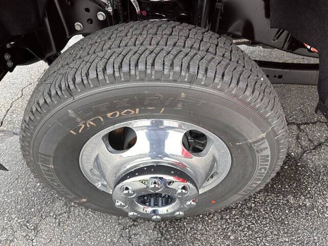 2025 Ford F-350 Super Duty XL