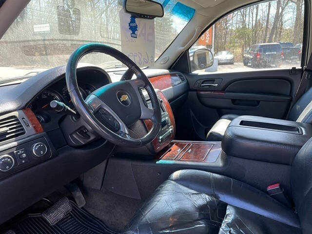 2011 Chevrolet Avalanche LTZ