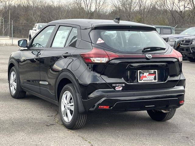 2025 Nissan Kicks Play S