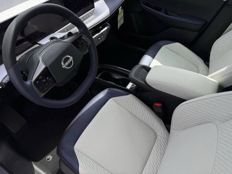 2026 Nissan LEAF Platinum+