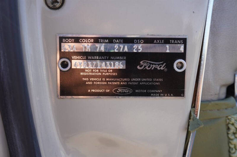 1964 Ford Thunderbird