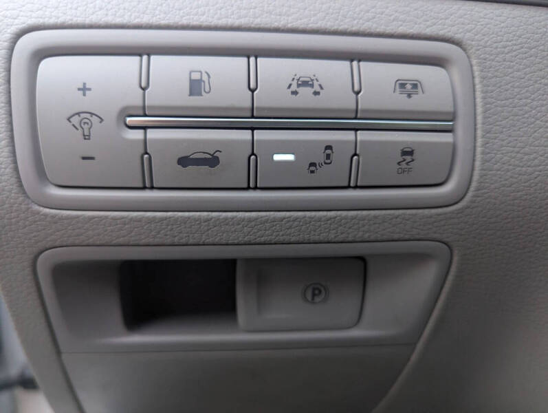 2015 Hyundai Genesis