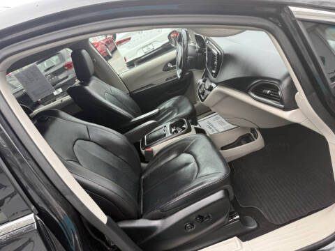 2018 Chrysler Pacifica Touring L Plus