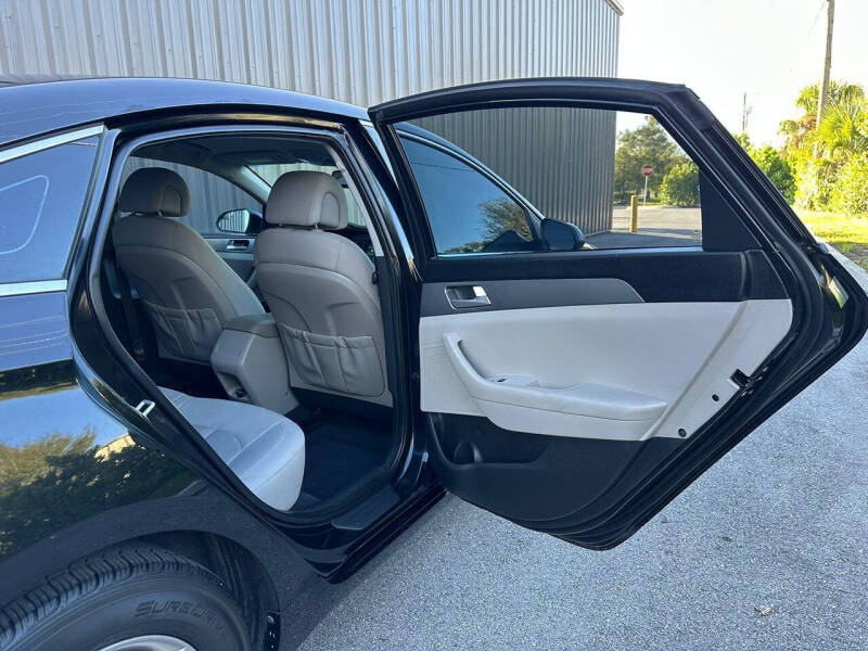 2016 Hyundai Sonata SE