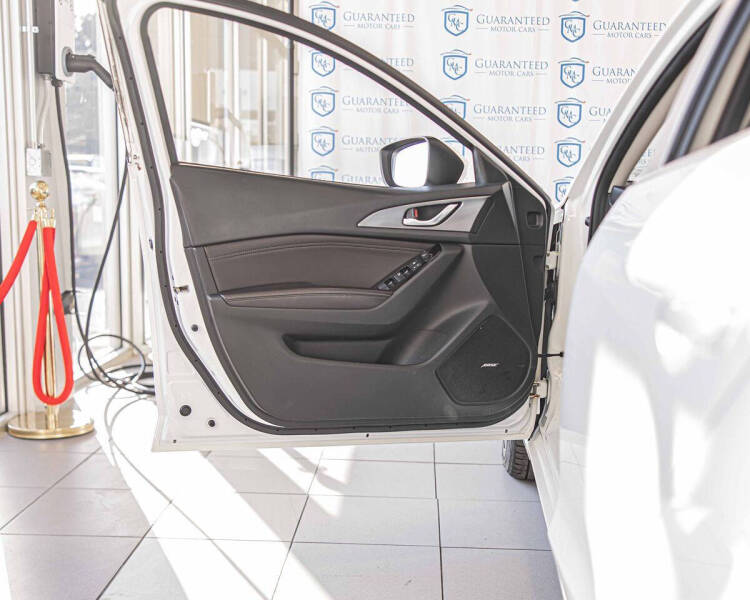 2017 Mazda MAZDA3 Grand Touring